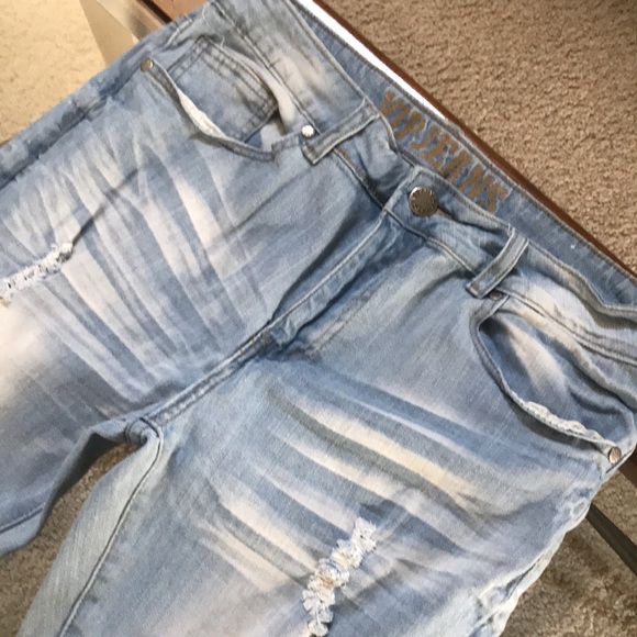 Distressed Skinny Jeans - Picture 2 of 5